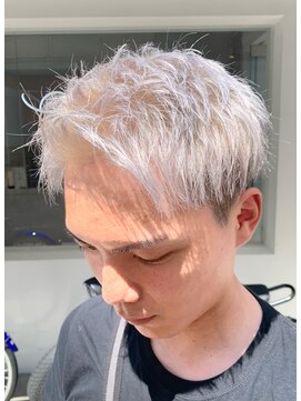 スイ(suiw) ハイトーンショート【suiw】昭和町/天王寺/阿倍野