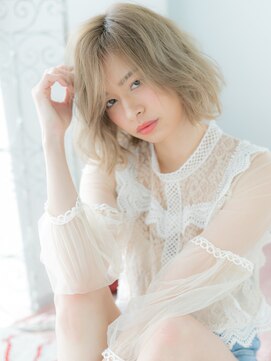 アルバハナレ 横浜(αlba HANARE) 関内/髪質改善/ホワイトブロンド×大人ウェーブミディアムk