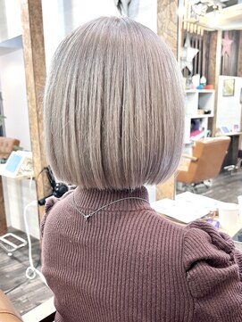 リリー シブヤ(Lilly shibuya) 【Lilly渋谷】#ホワイトベージュ#ワンレングス#ショート