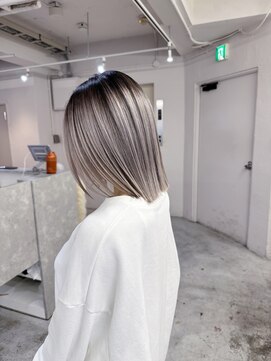 レアル 心斎橋 大阪(REAL) 髪質改善/レイヤー/ダブルカラー/ブリーチ/ハイライト/心斎橋