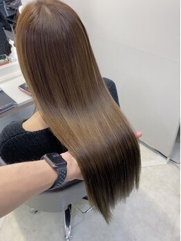 ワンズリー 本厚木店(ONE's ly)の写真/栄養と保湿力を与える"髪質改善トリートメント"ダメージを感じさせないような手触りへ導きます◎[本厚木］
