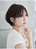 大人かわいいショートボブ/耳掛けショートレイヤー/透明感カラー