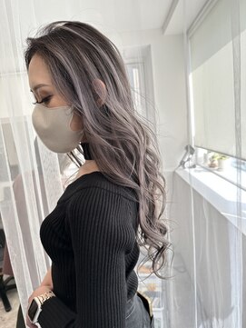 カラ ヘアーサロン(Kala Hair Salon) ハイライトバレイヤージュダブルカラーケアブリーチ20代30代40代