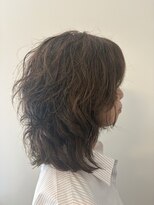 エニシ(Enishi) 癖毛を生かしたスタイル