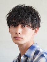 バイフィフス 原宿/表参道(by fifth)&nbsp;緩め波巻きスパイラルパーマシャドウパーマメンズセンターパート