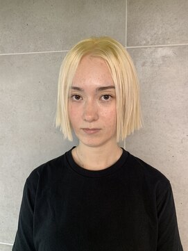 クロ(Kro) タッセルボブ×抜きっぱなしブリーチ