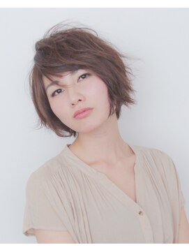 コッチ(kocchi.) 大人可愛いひし形シルエット小顔ショートメルティカラー