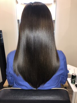 アールサロン アオヤマ(Rr SALON AOYAMA) プラチナミネコラストレート