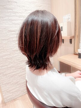 ミッシェル アフロート(michelle afloat) 20代30代40代50代ひし形トップボリュームとくびれCカーブカット