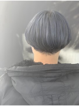 ピカソ こあら店 シルバーアッシュマッシュヘア