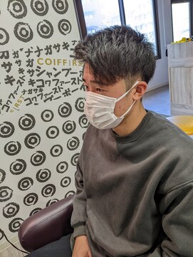 コワファーストナガサキシャンプーボーイ(COIFF1RST NAGASAKI SHAMPOO BOY) タイセイカット×スモーキーアッシュ