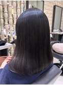 艶感　ストレート　透明感　グレージュカラー　髪質改善