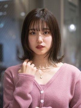 ビュートリアム 梅田(BEAUTRIUM) くびれミディ/外ハネロブ/顔まわりレイヤー/茶屋町/梅田/大阪