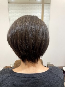 ヘア アトリエ ヴィヴァーチェ(hair atelier Vivace) ナチュラルショート×カーキブラウン