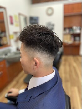 カミングよしむら(髪ingよしむら)の写真/再現性の高いカット技術で爽やかにきまるヘアスタイルに！ビジネスマンには欠かせない好印象なスタイルも◎