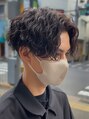 エルマーク(L-MARK)&nbsp;波巻きパーマとも合うセンターパート＊[大阪/メンズパーマ/眉毛]
