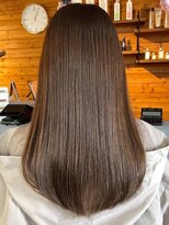 ビスクヘアデザイン(bisq hair design)&nbsp;髪質改善カラー　艶カラー　ブラウンカラー　ミディアム