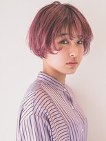 ニイ(nii.)&nbsp;niiカット×ショート×ダブルカラー×スモーキーピンク