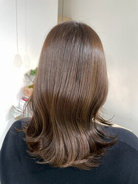 ビビバイベル(BiVi by BHEL) 桑名ロングレイヤーカットハッシュカット透明感カラー重めロング