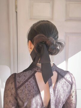 アロマ ヘアー ルーム 新宿3号店(AROMA hair room) アシメ　おだんごアレンジ　結婚式ゲスト