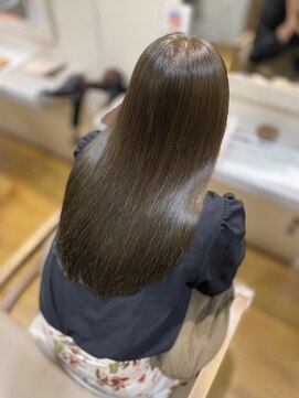 シーループユナイテッドアトリエ(C-LOOP UNITED ATELIER) 脱白髪めベージュカラー