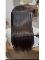 サンゼンヘアー(SUN-ZEN HAIR)&nbsp;ナチュラルなストレートスタイル