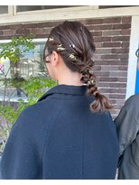 アズグロウ エクラ(AS GROW 'eclat) 編みおろしアレンジ×金箔ヘア