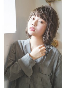 ウルカ 川口店(ulQua) 切りっぱなし風　外ハネ　ショートボブ