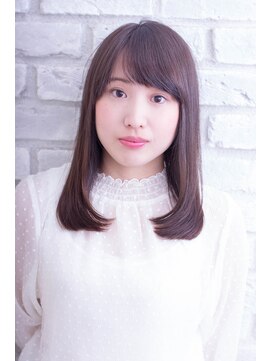 エルサフィロ ヨドヤバシ(el zafiro yodoyabashi) 【el zafiro yodoyabashi】大人女子アッシュミディアムスタイル