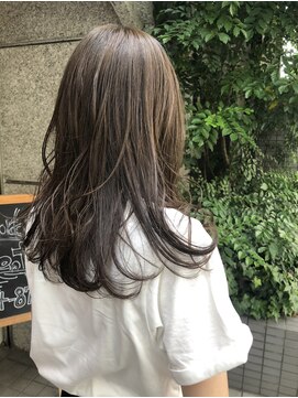ヘアーワークス アンビエント(Hair works Ambient) レイヤーカット#マロンラテブラウン【Ayaka】