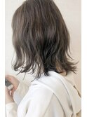 外ハネ鎖骨ボブ