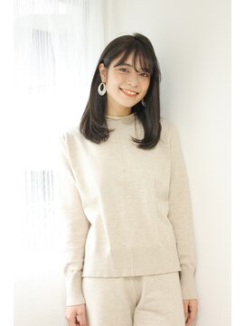 クラン 岡本(Chlan) 透明感グレージュ★ナチュラルモードのミディアムヘア