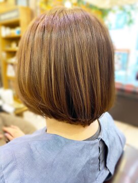 シェリー(Cherie) ハイライトボブ