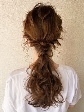 ネオリーブ クタ 町田店(Neolive kuta) 【Neolive kuta 町田】最新ローポニーアレンジ【町田/町田駅】