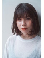 レジュアル(RESSUAL)&nbsp;カーキグレージュ　ボブ　大人かわいい　フェザーバング