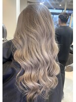 リア 近鉄八尾店(Lia)&nbsp;ホワイトシルバー