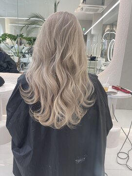 ガガ 心斎橋(GAGA) ミルクティーブロンド