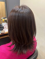 アルター(aL ter)&nbsp;ミディアムレイヤー［黒髪/グレーベージュ/前髪パーマ］