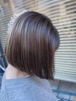 バレッタ(Barretta by neolive)&nbsp;脱白髪染め☆白髪ぼかしハイライト×ラインボブ