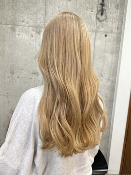 サクラ オモテサンドウ(SAKURA) ハイトーンカラー ホワイトグレージュ 表参道