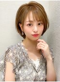 ホワイトグレージュショートボブ30代40代50代ひし形シルエット