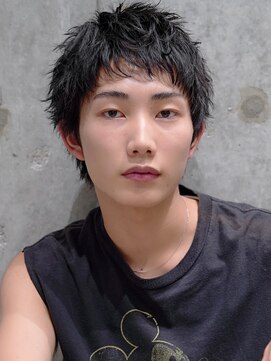 ライラ(Lyla) ニュアンスピンパーマ ダウンバングスパイキーショート