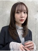 顔まわりレイヤーミディアムシースルーバングヘア