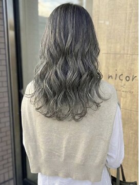 ニコリヘアワークス(nicori hair works) レイヤー×ハイライト×フォギーベージュ2