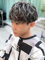 リモア(L I M O A)&nbsp;ショートサーフカール×筋感ハイライト