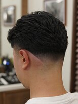 ザ チョップ ショップ ハラジュク(THE CHOP SHOP HARAJUKU)&nbsp;原宿渋谷理容室テーパーフェードカットメンズセンターパート