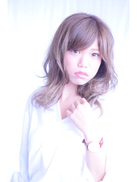 クアトロ 小山店(QUATRO) 。