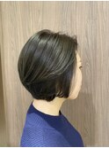 スッキリショートボブでスタイリッシュに!