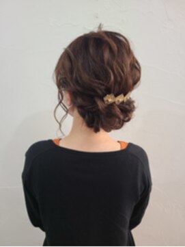 リディア 新宿東口店(Rydia) ☆王道ゆるふわシニヨン☆