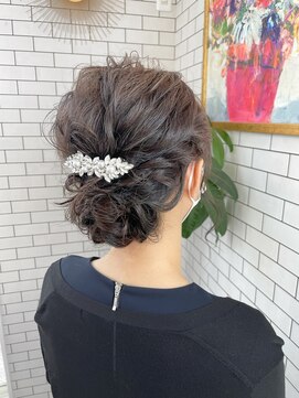 リール(THE RIRE.) *THE RIRE. 結婚式お呼ばれシニヨンアレンジ*